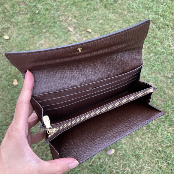 Authentic Louis Vuitton Sarah wallet - Picture 5 of 16
